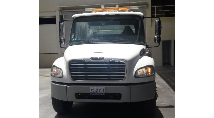 CAMION GRUA DE ARRASTRE FREIGHTLINER